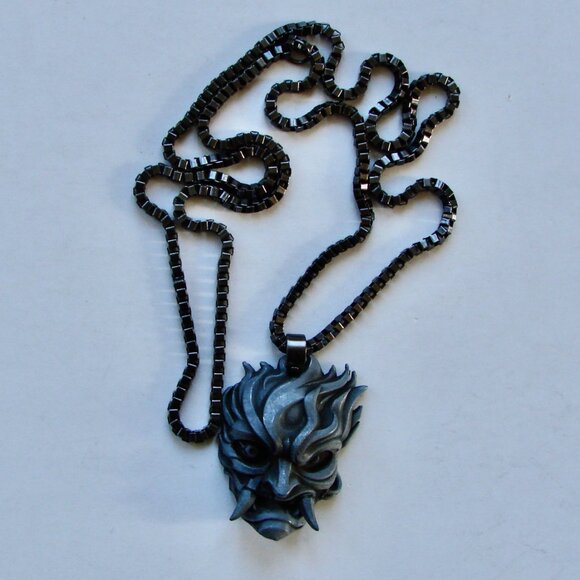 Gargoyle Goth Necklace Gray Black Metal Box Chain 30" Long Halloween - Picture 5 of 8